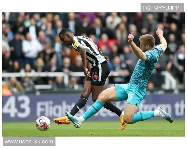 热刺青训新星拜菲尔德正式签约职业生涯首份合同展望未来