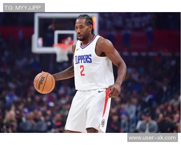 乔治上半场状态一般表现平平仅得10分1篮板2助攻三分球命中率尚可