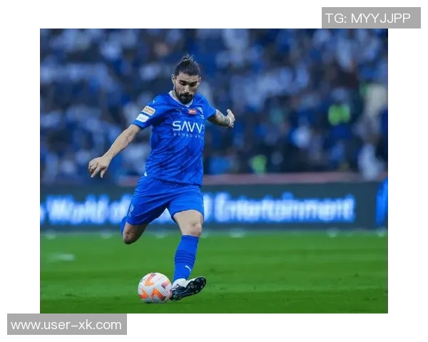 沙特联赛最新动态利雅得新月强势反超登顶胜利遭遇首败失去榜首位置